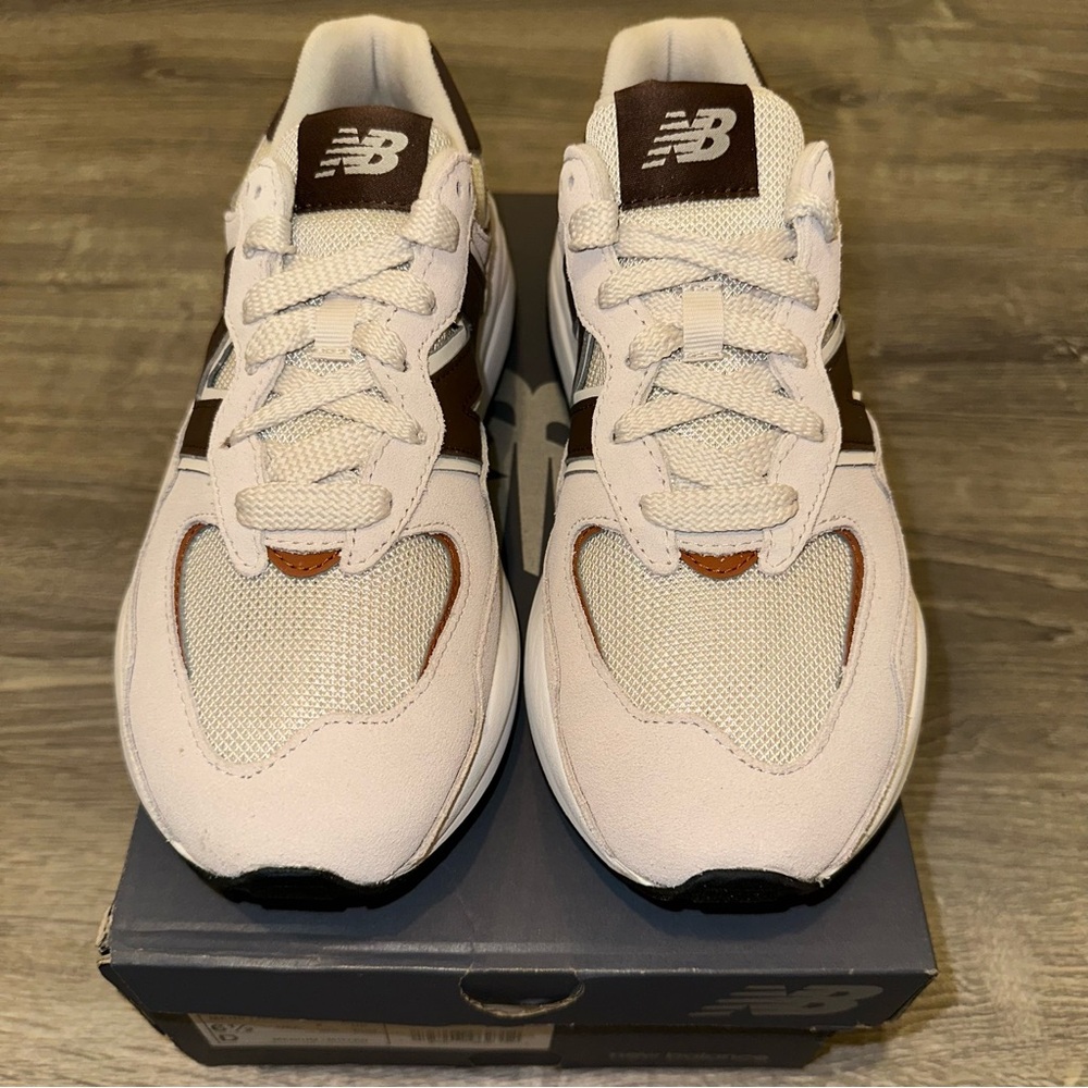 New Balance 5740 Beige and Chocolate Sneakers - Picture 2 of 4